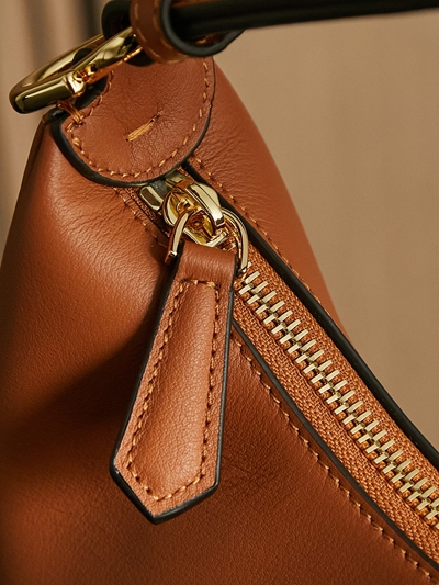 フェンディバッグ細部ディテール